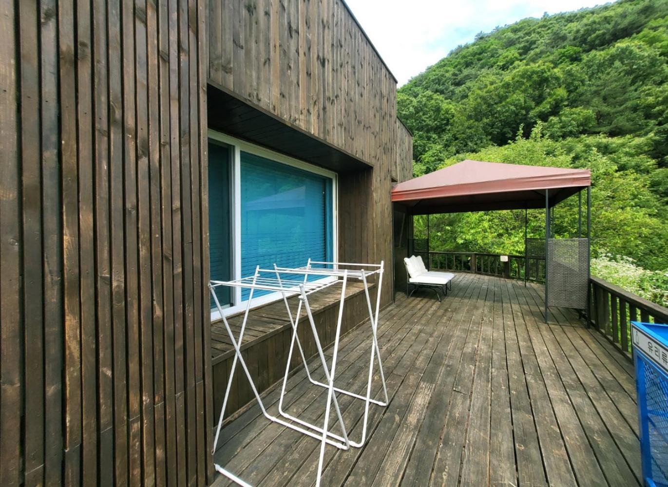 Penatess Pool Villa Chungju Exteriör bild