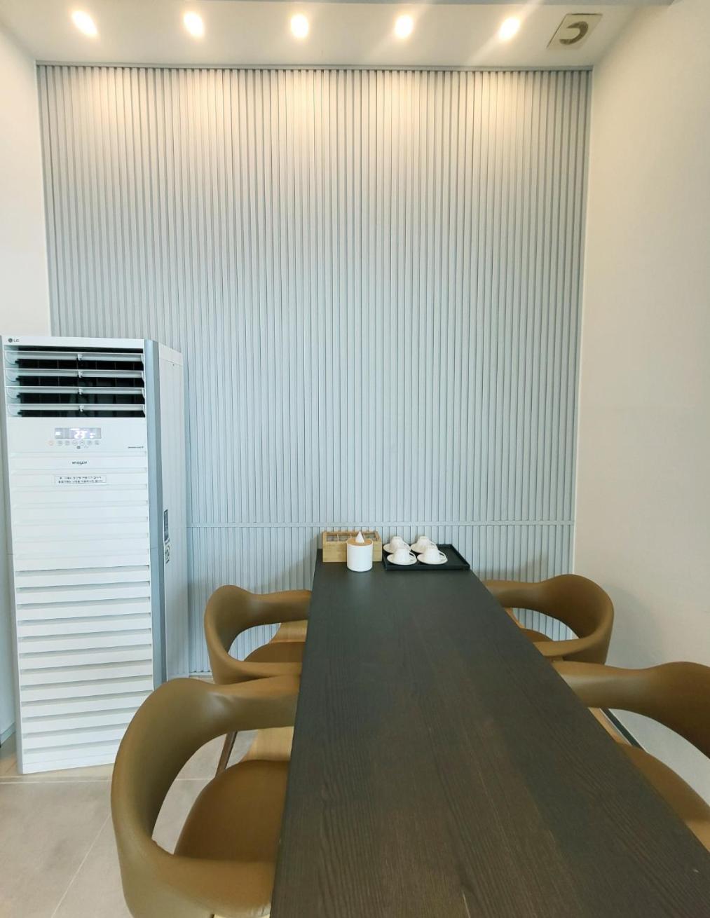 Penatess Pool Villa Chungju Exteriör bild