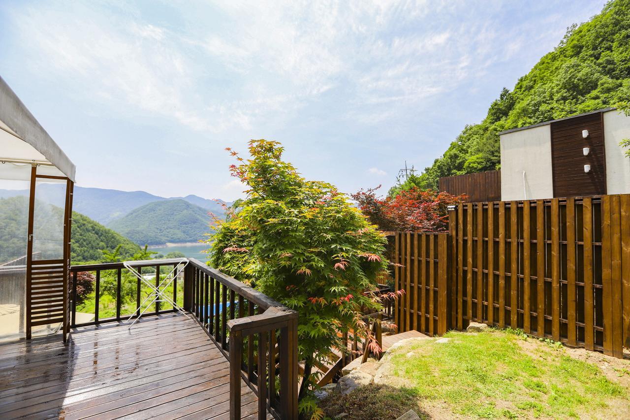 Penatess Pool Villa Chungju Exteriör bild