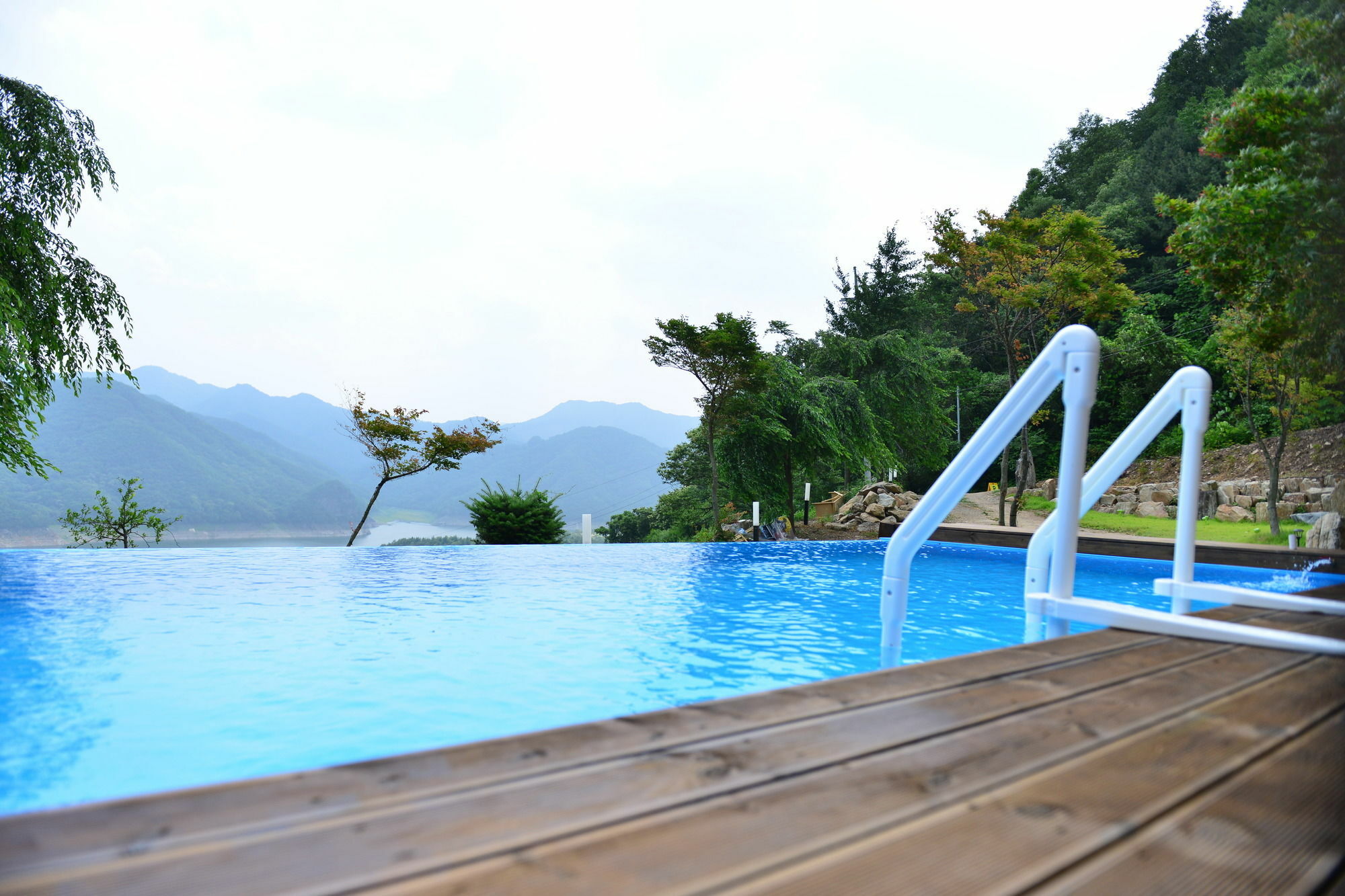 Penatess Pool Villa Chungju Exteriör bild