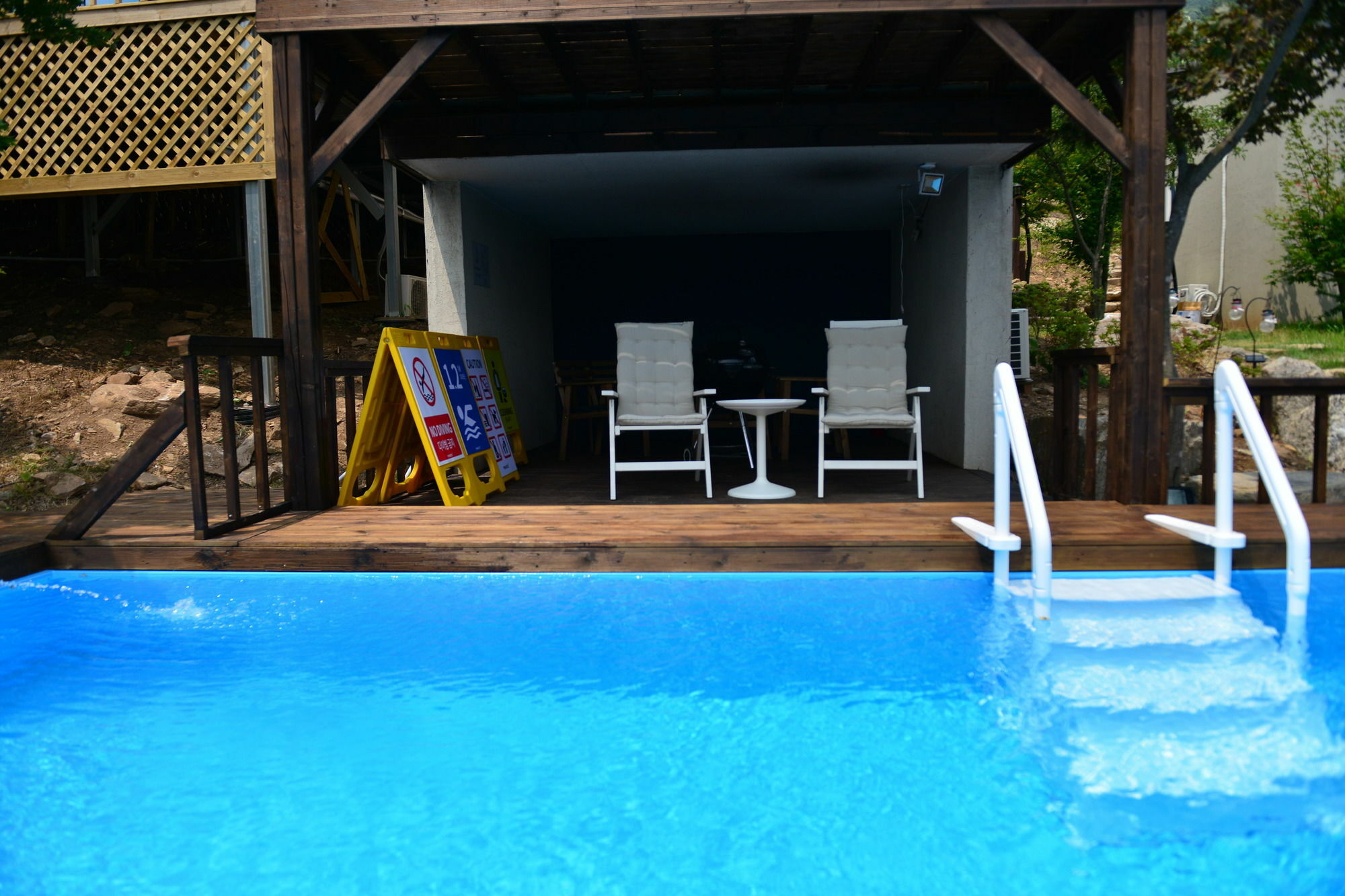 Penatess Pool Villa Chungju Exteriör bild